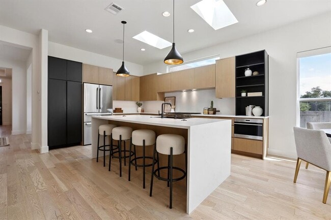 Photo - 4025 Lazy River Bend