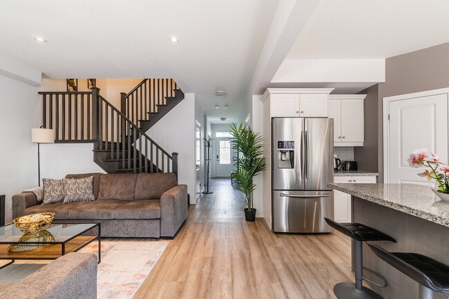 Building Photo - 101 Shoreview Pl Unit ID1345875P