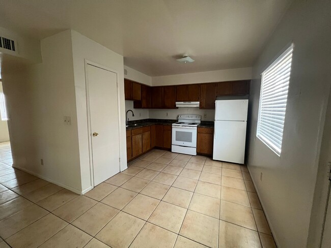 Photo - A577 Unit 1625-101