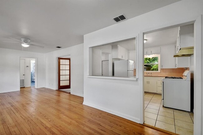 Photo - 430 Beryl Dr