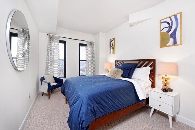 Bedroom (virtually staged)