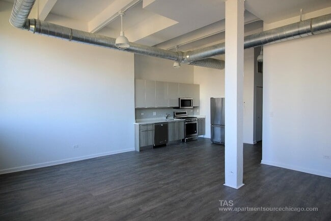 Photo - TRULY AMAZING Loft-style condo-quality 3 Bed/2 ba IN UNIT LAUNDRY Unit 206