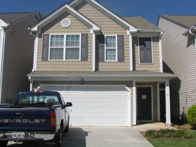 Photo - 300 Fieldview Ln Townhome