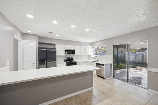 Photo - 16811 Forthloch Ct