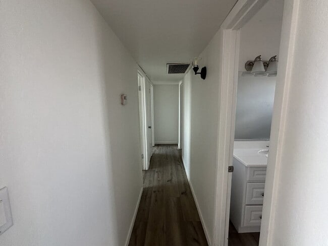 Photo - 5431 N Lakeshore Dr