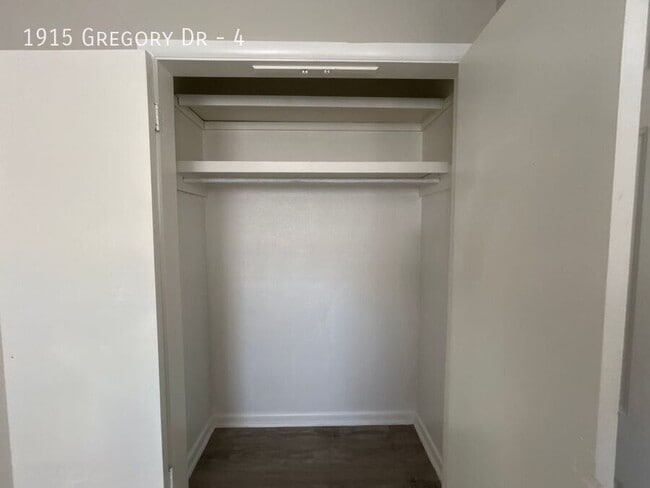 Photo - 1915 Gregory Dr Apartamento Unidad 4