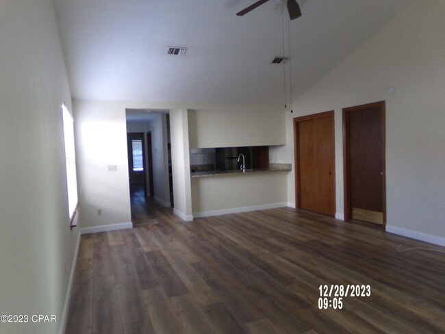 5320 Garden Cove Rd
