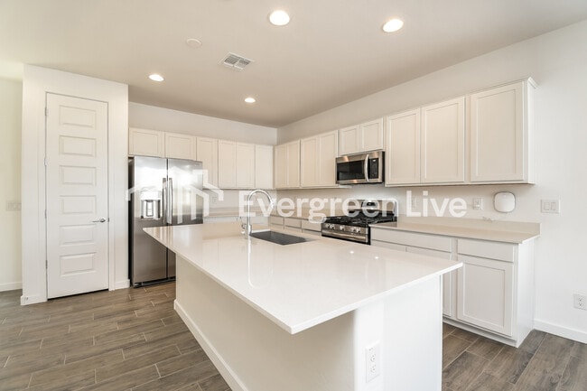 Photo - 10127 E Ulysses Ave