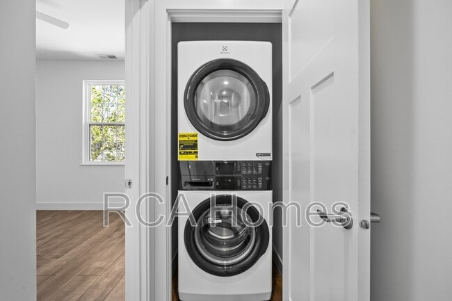 Photo - 2735 Guilford Ave