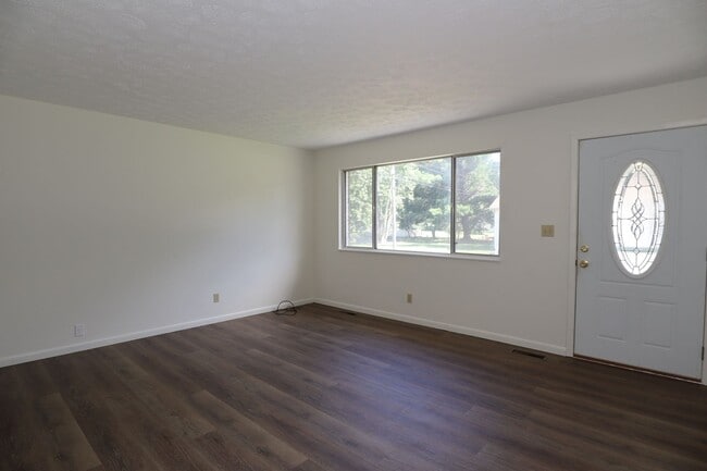 Photo - 3 Bedroom Thorntown Rambler!