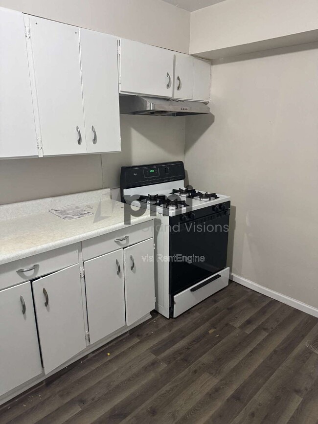 Photo - 309 E Garfield Ave