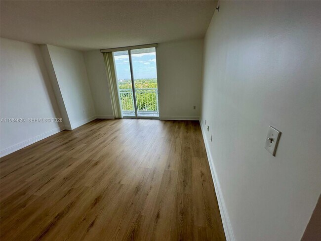 Photo - 3000 Coral Way Unit 617