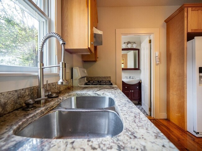 Photo - 12 Adella Pl