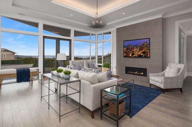 Photo - 6Bd/6.5Ba Clyde Hill House