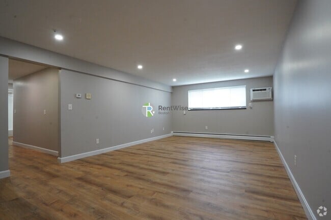 Building Photo - 394 Langley Rd Rental