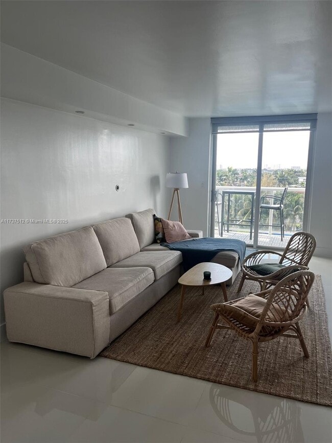 Photo - 10000 W Bay Harbor Dr Unit 503