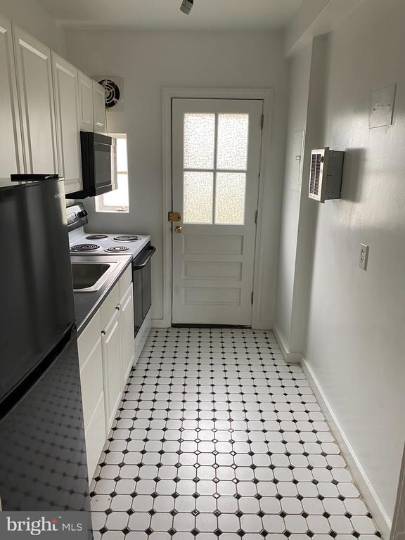 Photo - 203 E Glebe Rd Unit D