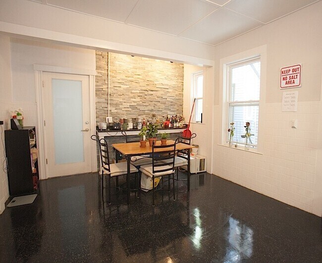 368 Broadway Unidad 2R