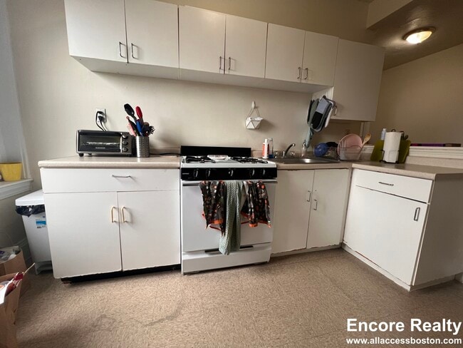 Photo - 1789 Beacon St Unit 7