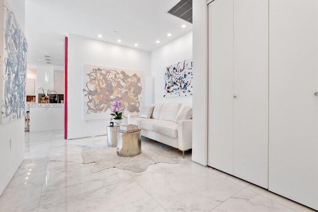 Photo - 17475 Collins Ave Unidad 2502