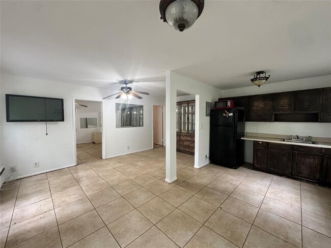 Photo - 514 SW 3rd Ave