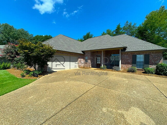 Building Photo - 120 Marion Dr
