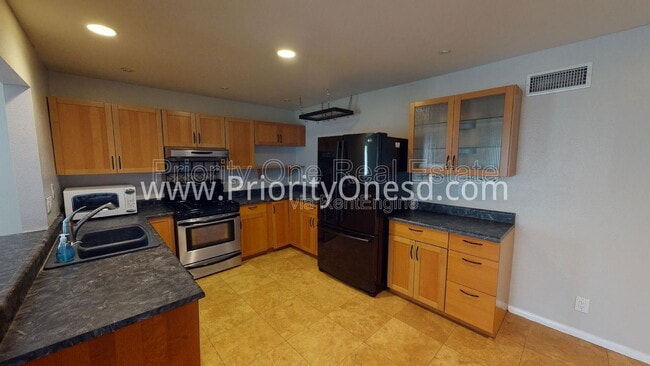 Photo - 10360 Londonderry Ave