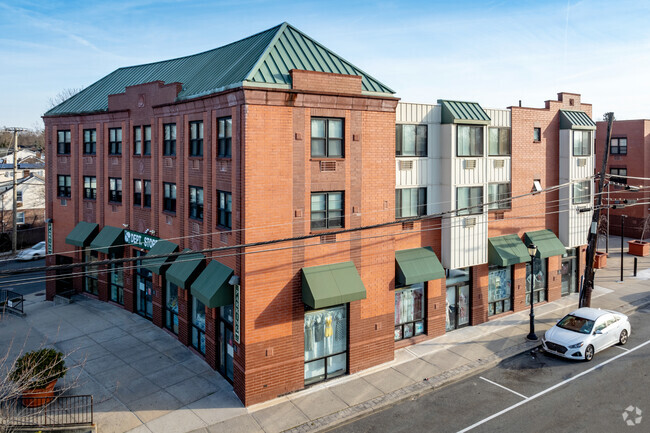 701 Prospect Avenue - Gateway Court Apartments