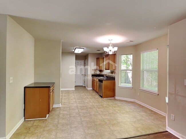 Photo - 101 Randy Way