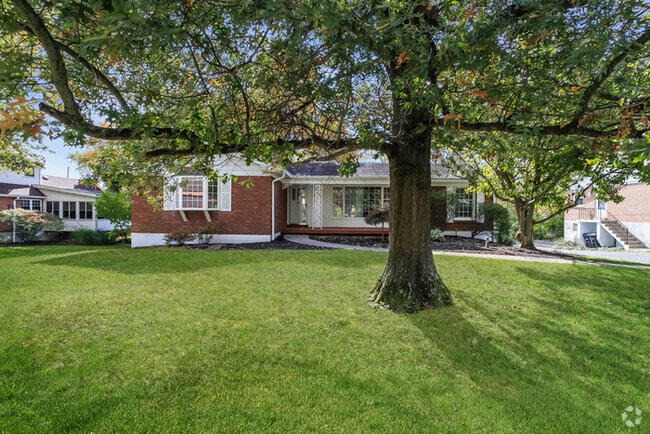 Building Photo - 1007 Pineknot Dr Rental