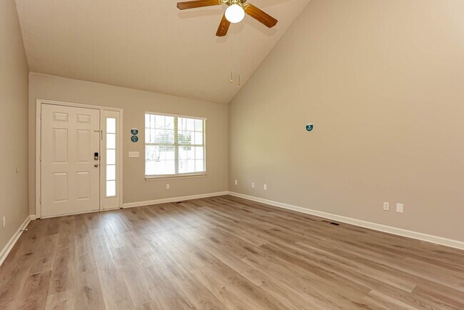 Photo - 1610 Cedar Tree Ln