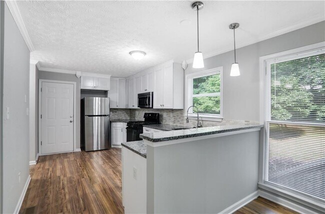 Photo - 130 Cedar Creek Ct