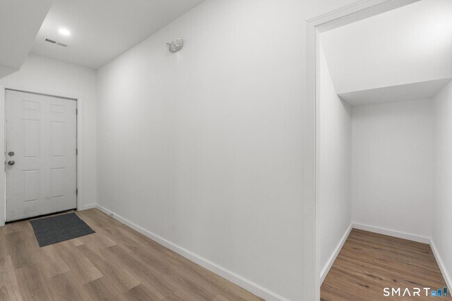 Photo - 16 Arch St Unit 1