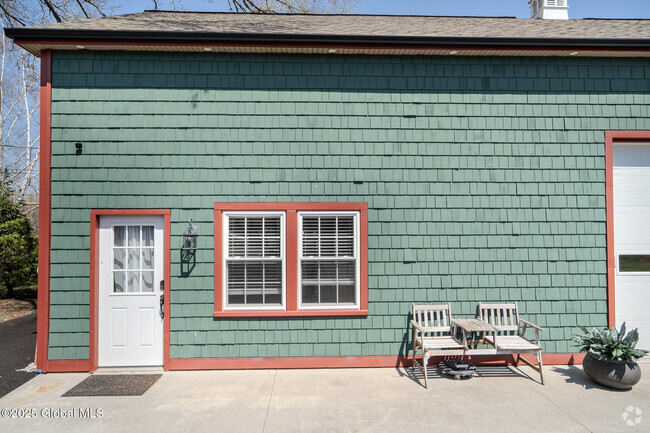 Building Photo - 52 Rte 65A Unit Apt. 1