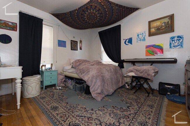 Photo - 15 Ashford St Unit 2