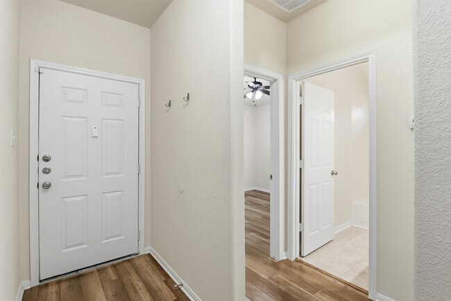 Photo - 6314 Applewood Forest Dr