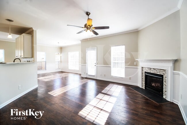 Photo - 6720 Winners Dr