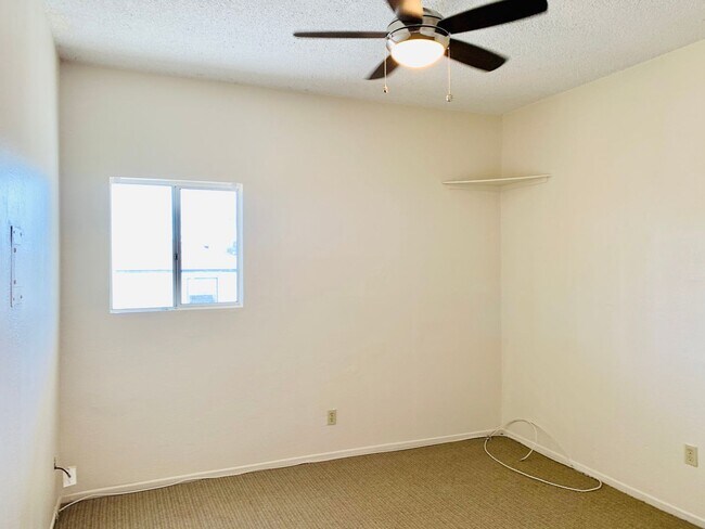 Photo - OCEAN BEACH STUDIO APARTMENT 1.5 BLOCKS TO... Unit 2221 Abbott Street, #8