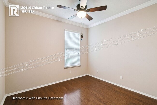 Photo - 30419 Gidran Terrace