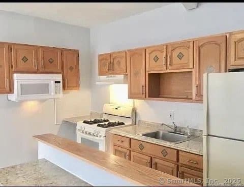 Building Photo - 730 Noble Ave Unit 1 Rental