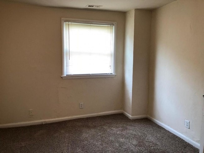 Photo - 746 Lexington Ave