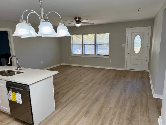 Photo - 2306 Staunton Dr