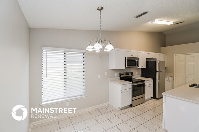 Photo - 7848 Hunters Lake Cir S