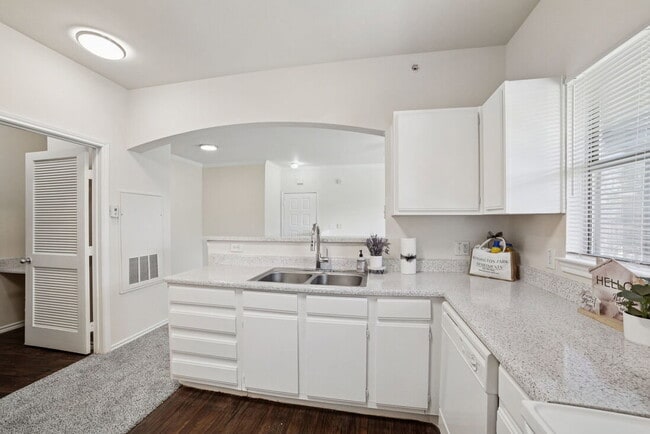 Photo - 3150 S Garrison Rd Unidad 1417