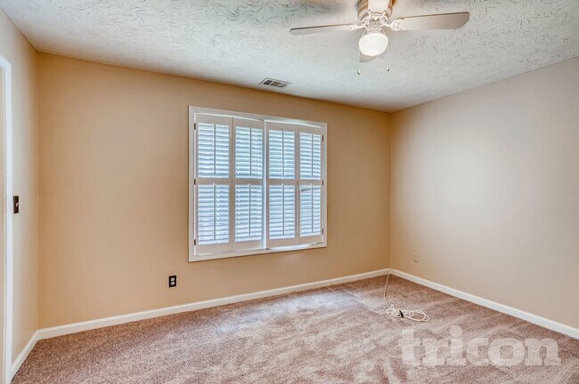 Photo - 1177 Adah Ct