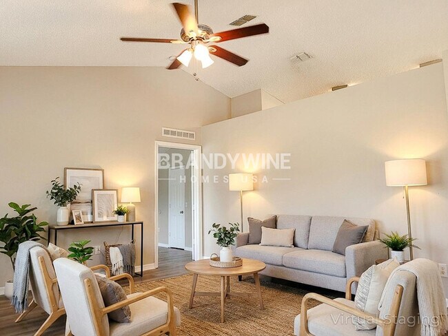 Photo - 2564 Courtland Blvd