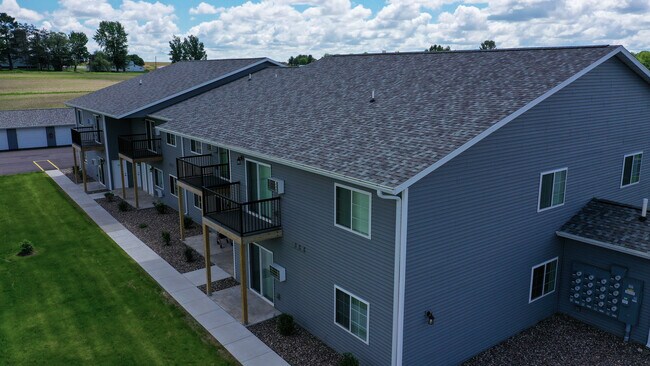 Photo - Riverside Crossing Apartments