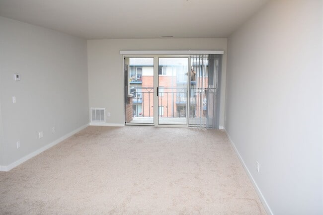 Riverwalk Apartments
