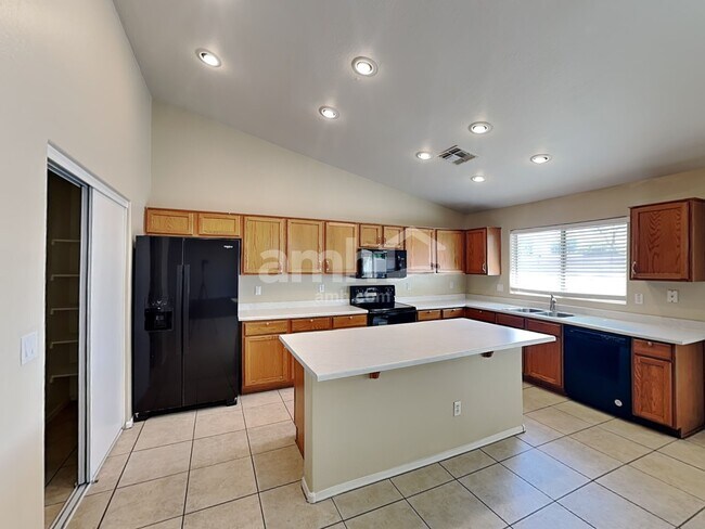 Photo - 2510 N 106th Ave