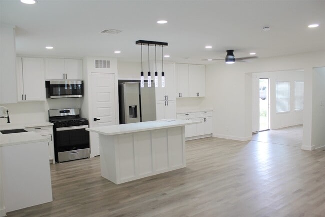 Photo - 5310 Randon Rd